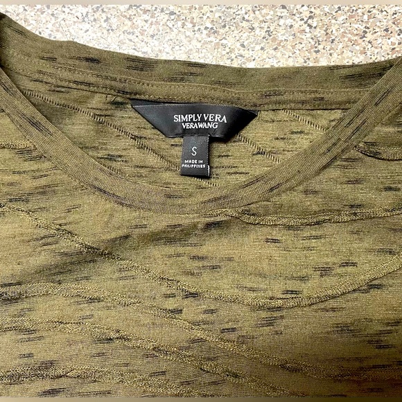 Simply Vera Wang Green (Olive ) Jacquard Design Top Size Small- NWT - Picture 2 of 5